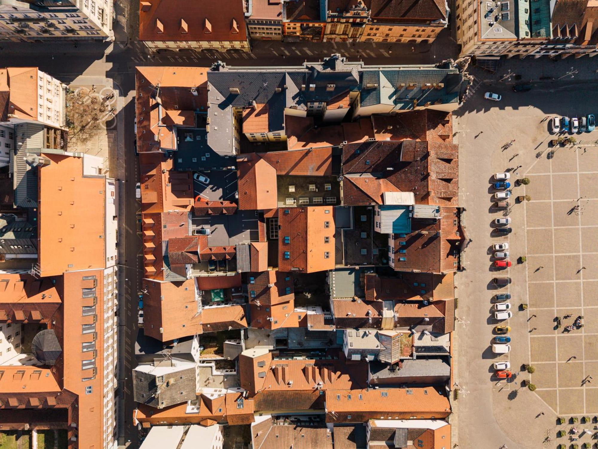 Grandhotel Zvon Ceske Budejovice Bagian luar foto
